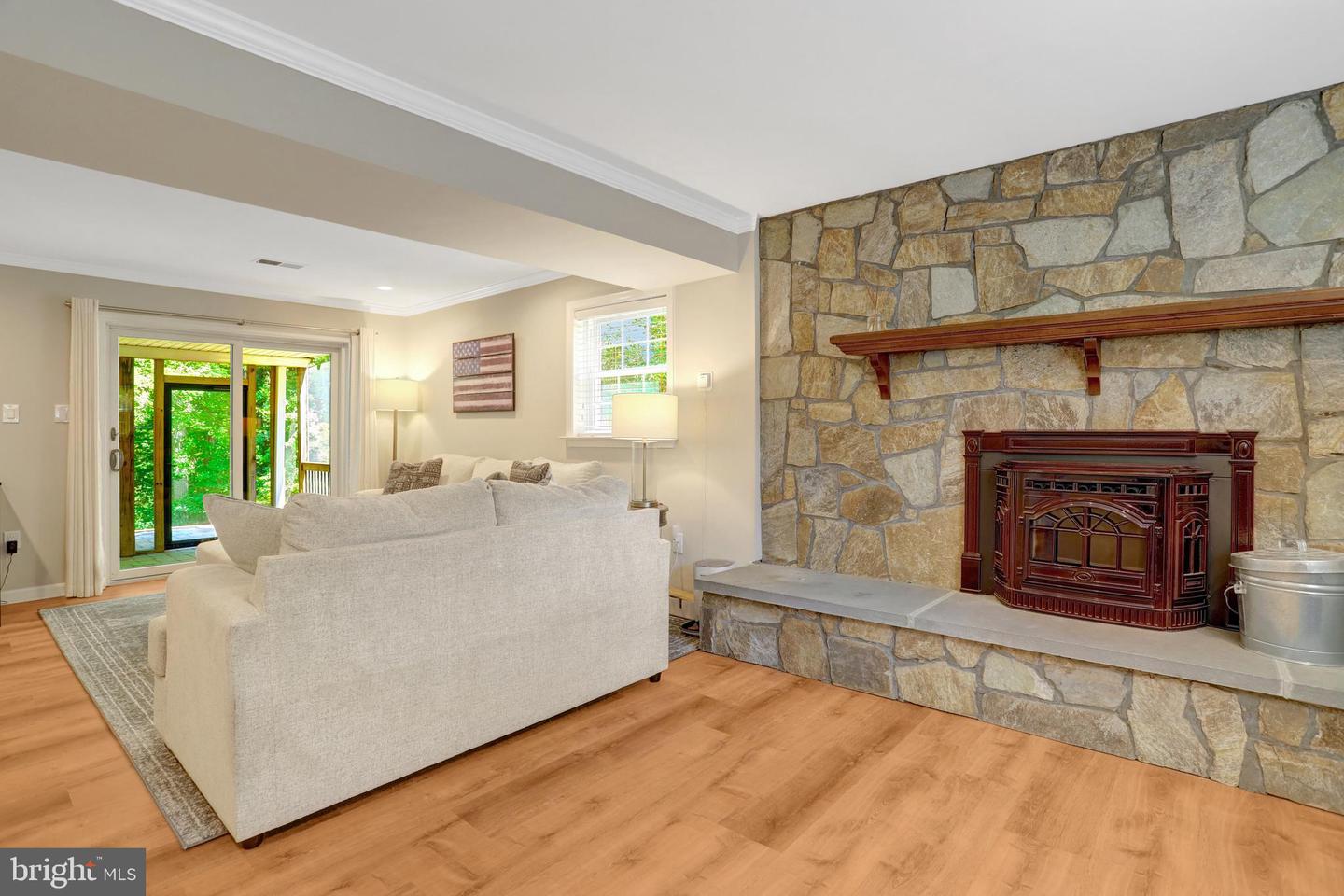 12301 HELM CT, WOODBRIDGE, Virginia 22192, 4 Bedrooms Bedrooms, ,3 BathroomsBathrooms,Residential,For sale,12301 HELM CT,VAPW2102630 MLS # VAPW2102630