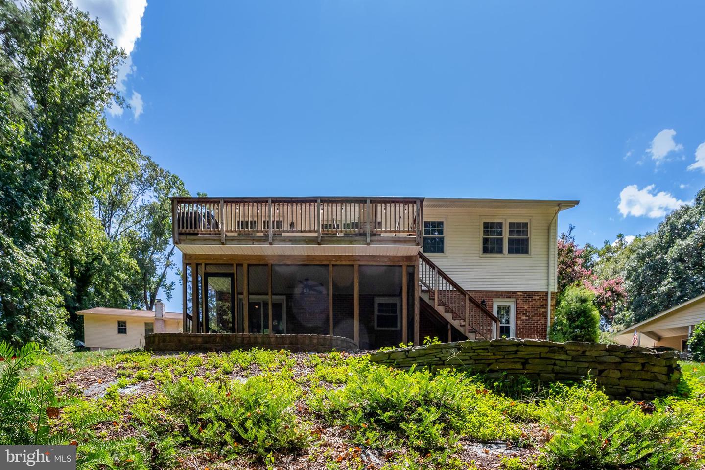 12301 HELM CT, WOODBRIDGE, Virginia 22192, 4 Bedrooms Bedrooms, ,3 BathroomsBathrooms,Residential,For sale,12301 HELM CT,VAPW2102630 MLS # VAPW2102630