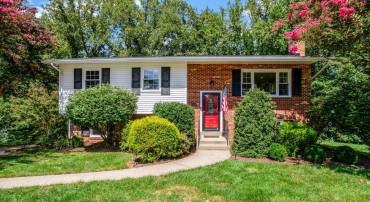 12301 HELM CT, WOODBRIDGE, Virginia 22192, 4 Bedrooms Bedrooms, ,3 BathroomsBathrooms,Residential,For sale,12301 HELM CT,VAPW2102630 MLS # VAPW2102630