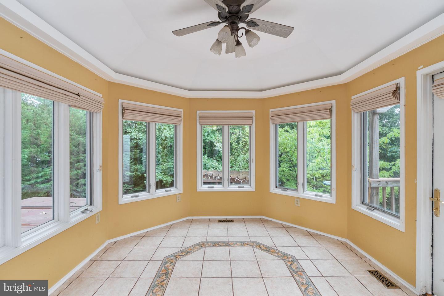 5 BRENTWOOD LN, FREDERICKSBURG, Virginia 22405, 3 Bedrooms Bedrooms, ,2 BathroomsBathrooms,Residential,For sale,5 BRENTWOOD LN,VAST2042150 MLS # VAST2042150