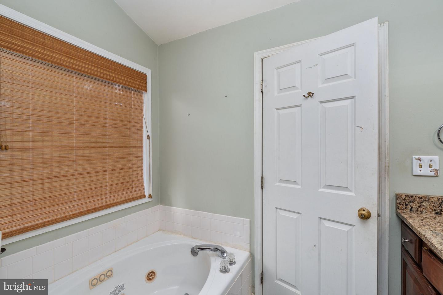 5 BRENTWOOD LN, FREDERICKSBURG, Virginia 22405, 3 Bedrooms Bedrooms, ,2 BathroomsBathrooms,Residential,For sale,5 BRENTWOOD LN,VAST2042150 MLS # VAST2042150