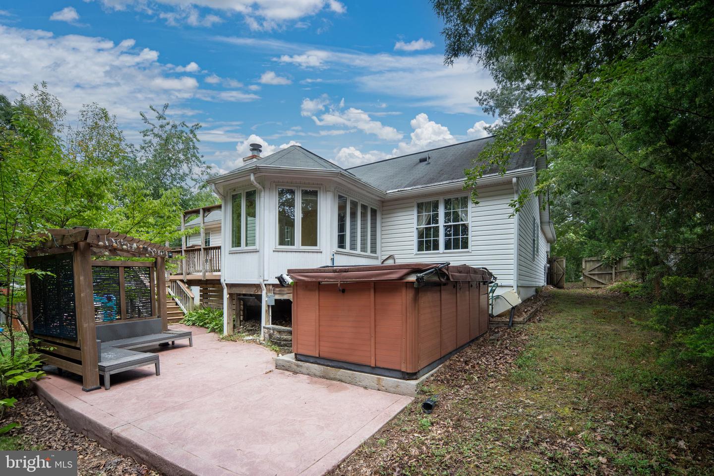 5 BRENTWOOD LN, FREDERICKSBURG, Virginia 22405, 3 Bedrooms Bedrooms, ,2 BathroomsBathrooms,Residential,For sale,5 BRENTWOOD LN,VAST2042150 MLS # VAST2042150
