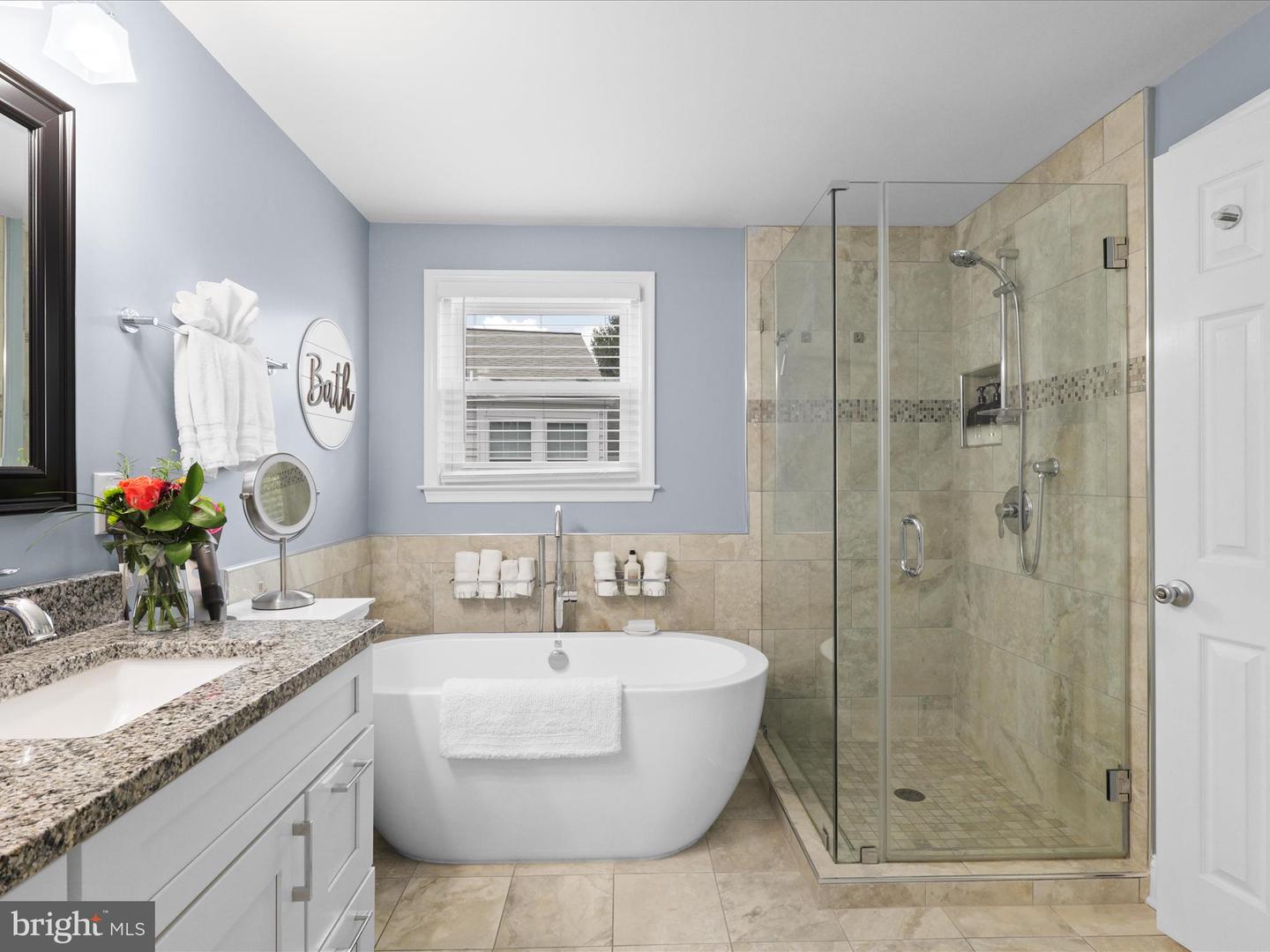 7460 CROSS GATE LN, ALEXANDRIA, Virginia 22315, 3 Bedrooms Bedrooms, ,3 BathroomsBathrooms,Residential,For sale,7460 CROSS GATE LN,VAFX2263292 MLS # VAFX2263292