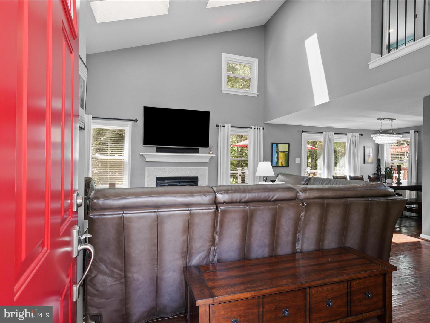 7460 CROSS GATE LN, ALEXANDRIA, Virginia 22315, 3 Bedrooms Bedrooms, ,3 BathroomsBathrooms,Residential,For sale,7460 CROSS GATE LN,VAFX2263292 MLS # VAFX2263292