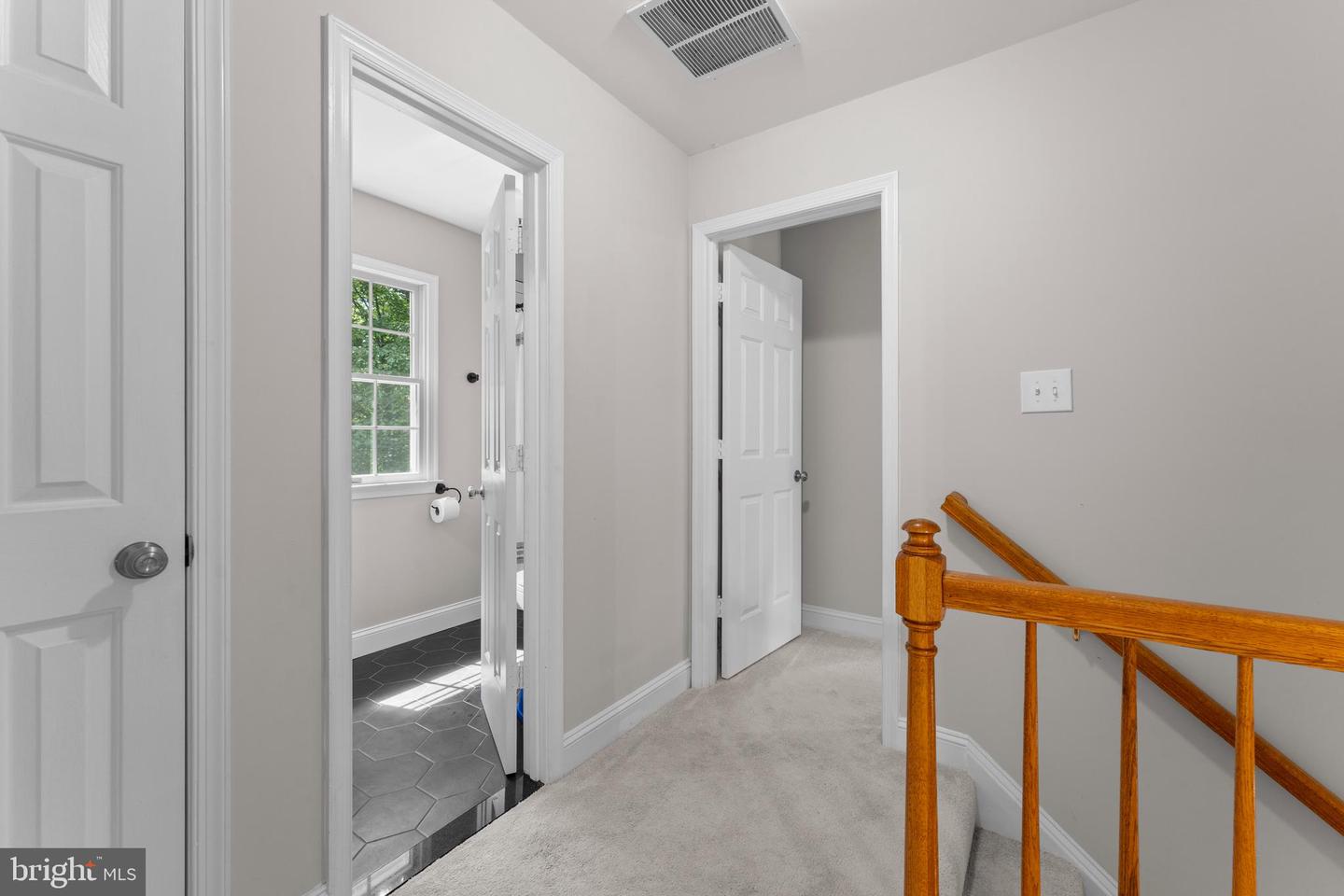 15330 QUAIL RIDGE DR, AMISSVILLE, Virginia 20106, 3 Bedrooms Bedrooms, ,2 BathroomsBathrooms,Residential,For sale,15330 QUAIL RIDGE DR,VACU2011418 MLS # VACU2011418
