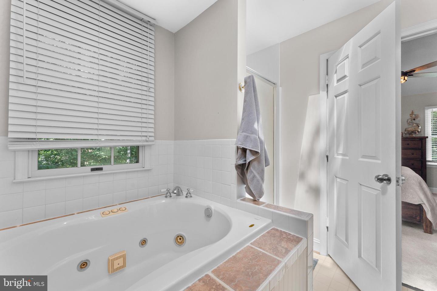 15330 QUAIL RIDGE DR, AMISSVILLE, Virginia 20106, 3 Bedrooms Bedrooms, ,2 BathroomsBathrooms,Residential,For sale,15330 QUAIL RIDGE DR,VACU2011418 MLS # VACU2011418