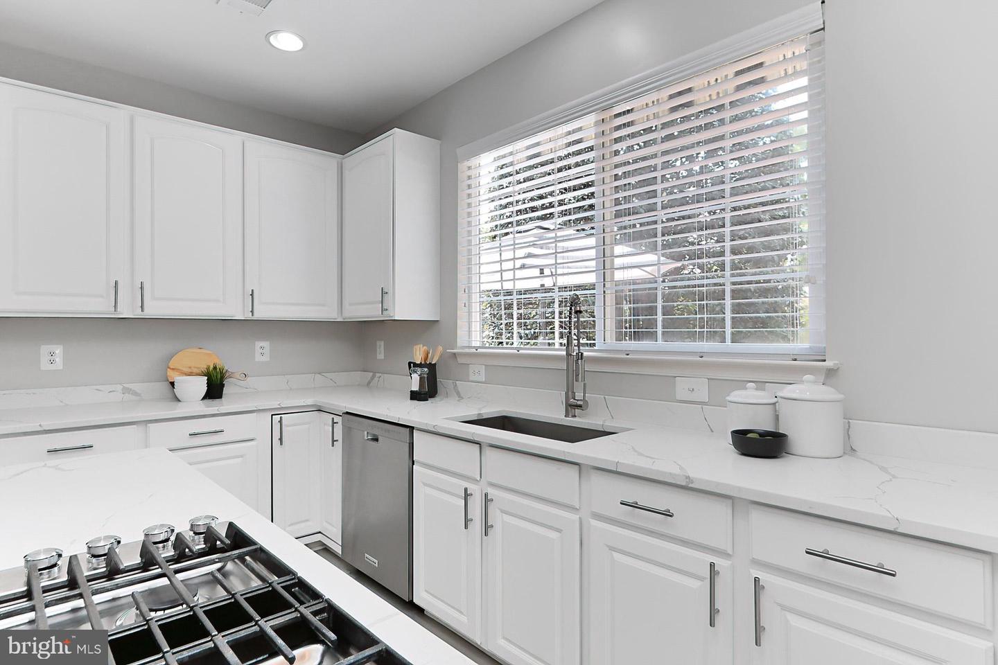 43820 LAUREL RIDGE DR, ASHBURN, Virginia 20147, 5 Bedrooms Bedrooms, 9 Rooms Rooms,3 BathroomsBathrooms,Residential,For sale,43820 LAUREL RIDGE DR,VALO2105380 MLS # VALO2105380