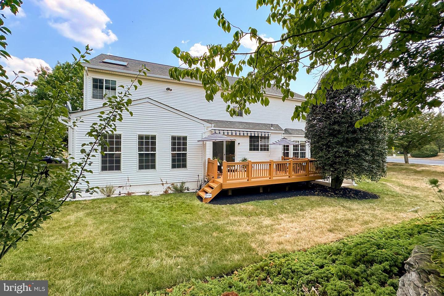 43820 LAUREL RIDGE DR, ASHBURN, Virginia 20147, 5 Bedrooms Bedrooms, 9 Rooms Rooms,3 BathroomsBathrooms,Residential,For sale,43820 LAUREL RIDGE DR,VALO2105380 MLS # VALO2105380