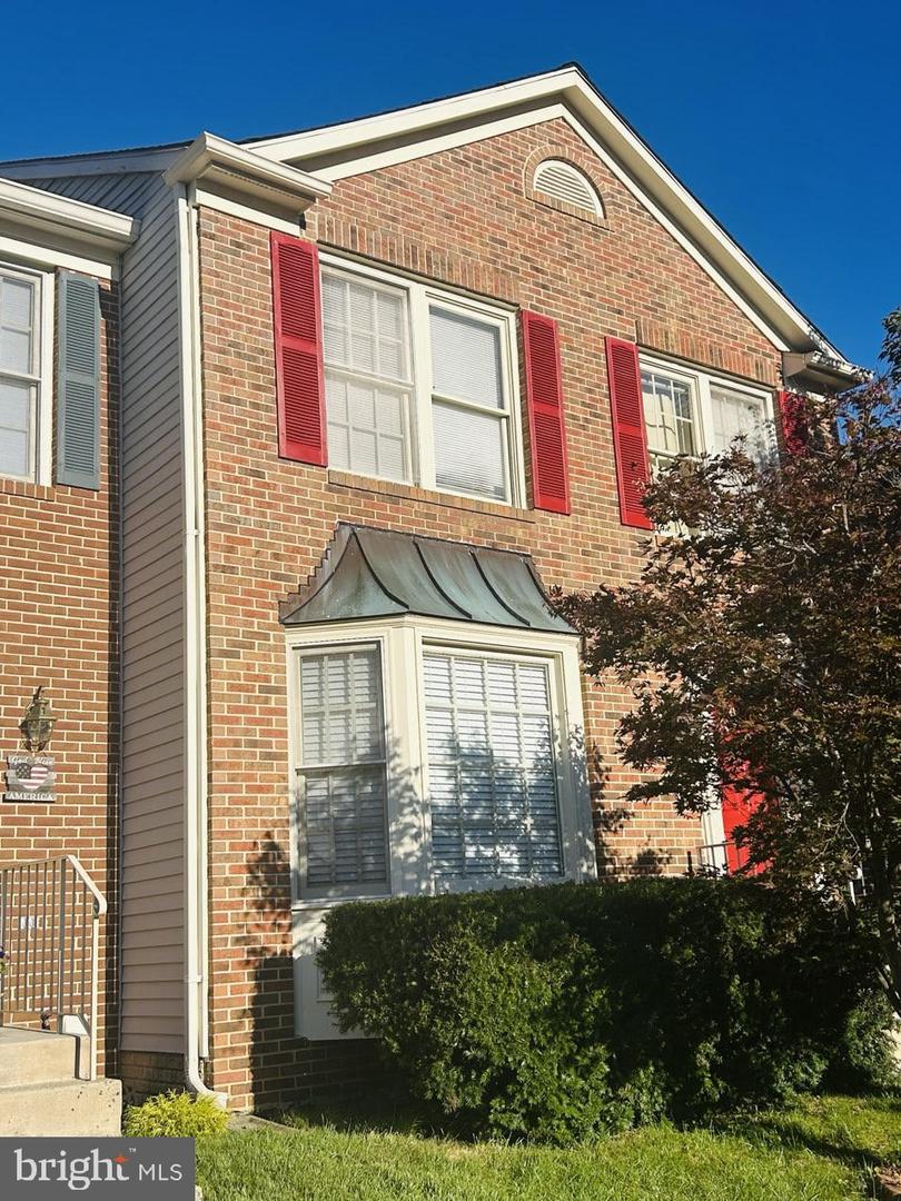 13939 WATERFLOW PL, CENTREVILLE, Virginia 20121, 3 Bedrooms Bedrooms, ,3 BathroomsBathrooms,Residential,For sale,13939 WATERFLOW PL,VAFX2263434 MLS # VAFX2263434