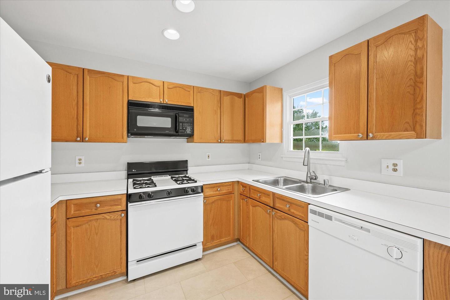 20722 APOLLO TER, ASHBURN, Virginia 20147, 4 Bedrooms Bedrooms, 8 Rooms Rooms,2 BathroomsBathrooms,Residential,For sale,20722 APOLLO TER,VALO2105418 MLS # VALO2105418