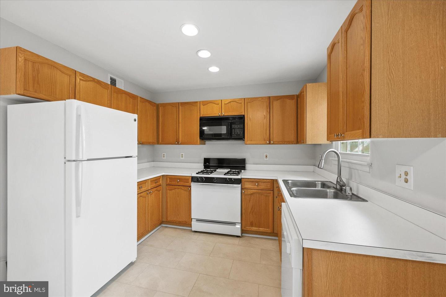 20722 APOLLO TER, ASHBURN, Virginia 20147, 4 Bedrooms Bedrooms, 8 Rooms Rooms,2 BathroomsBathrooms,Residential,For sale,20722 APOLLO TER,VALO2105418 MLS # VALO2105418