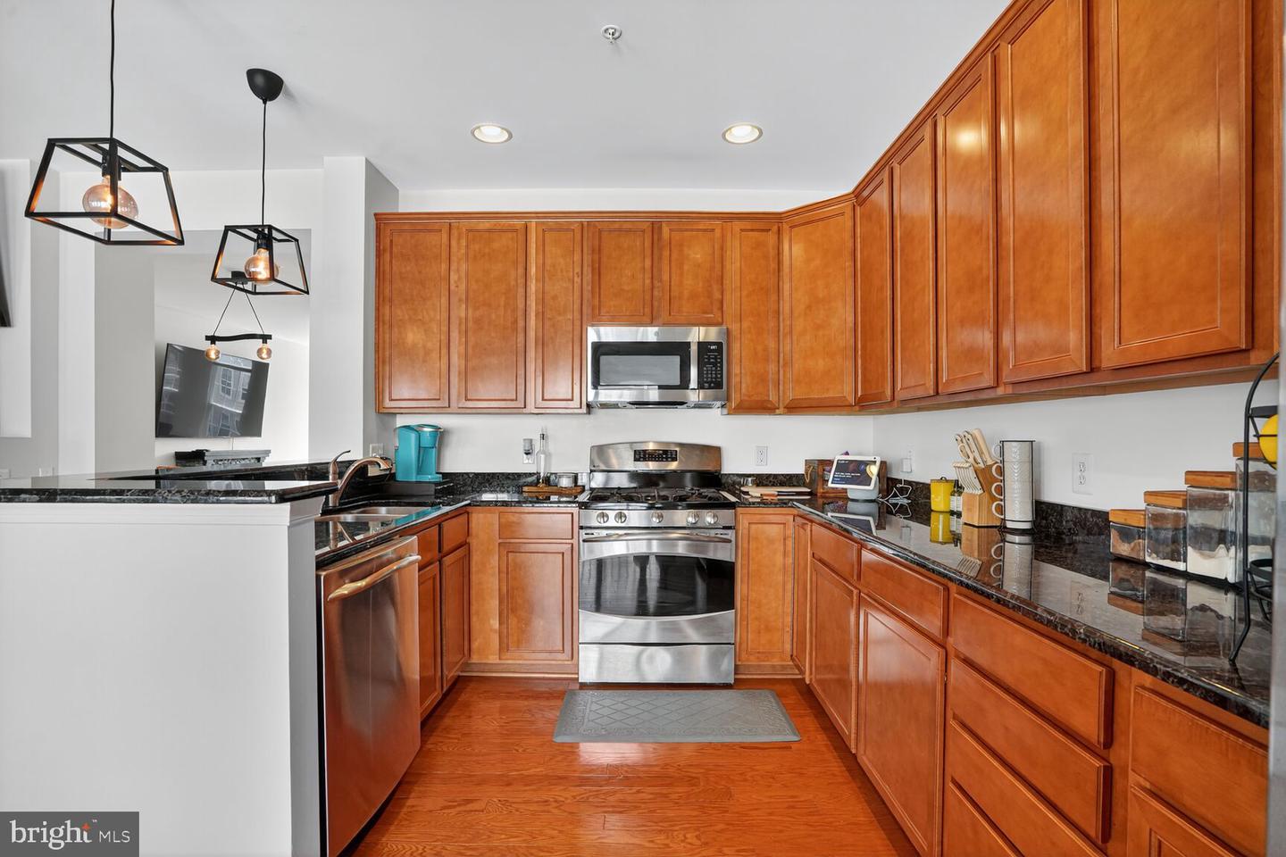 14264-B WOVEN WILLOW LN #B, CENTREVILLE, Virginia 20121, 3 Bedrooms Bedrooms, ,2 BathroomsBathrooms,Residential,For sale,14264-B WOVEN WILLOW LN #B,VAFX2263446 MLS # VAFX2263446