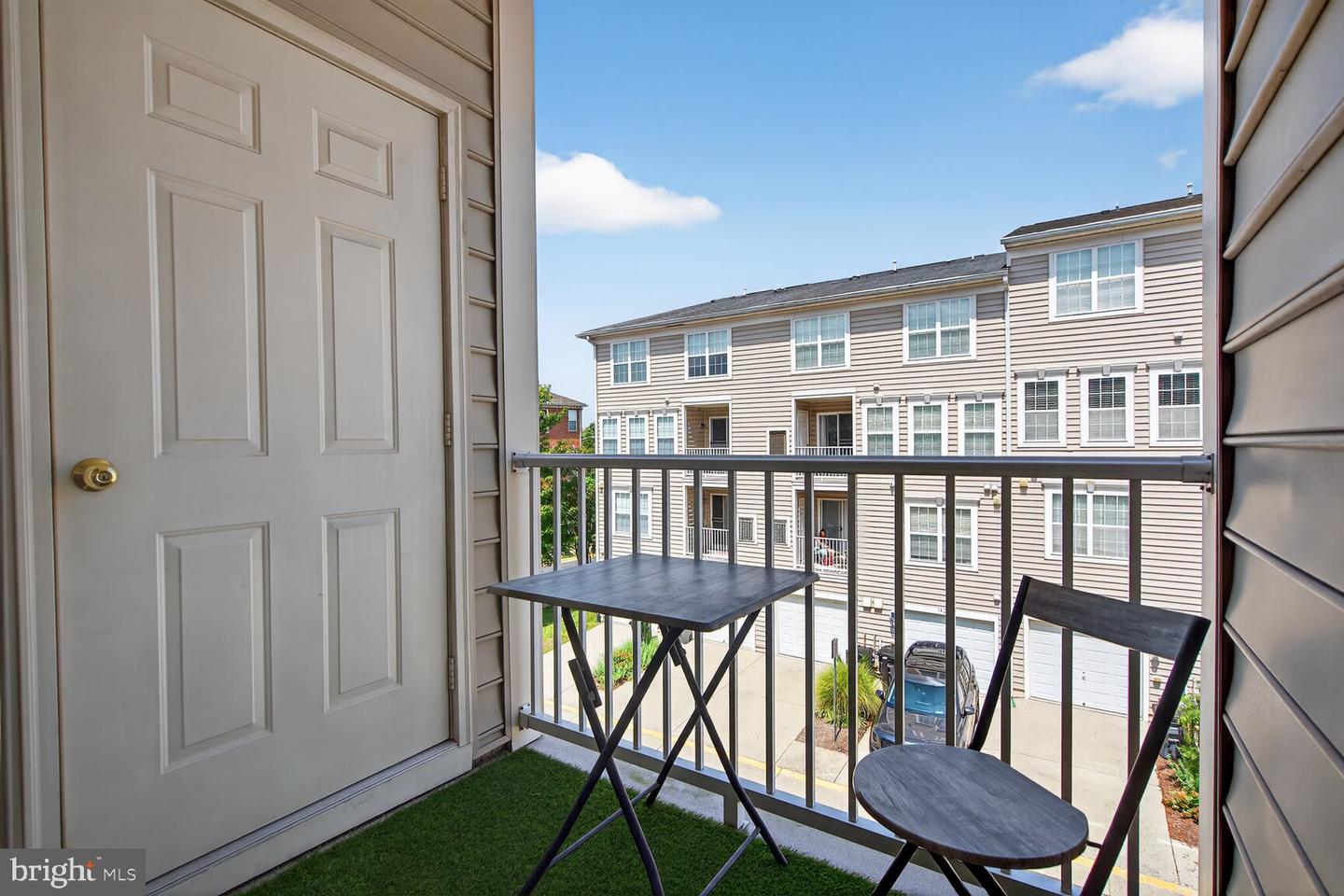 14264-B WOVEN WILLOW LN #B, CENTREVILLE, Virginia 20121, 3 Bedrooms Bedrooms, ,2 BathroomsBathrooms,Residential,For sale,14264-B WOVEN WILLOW LN #B,VAFX2263446 MLS # VAFX2263446