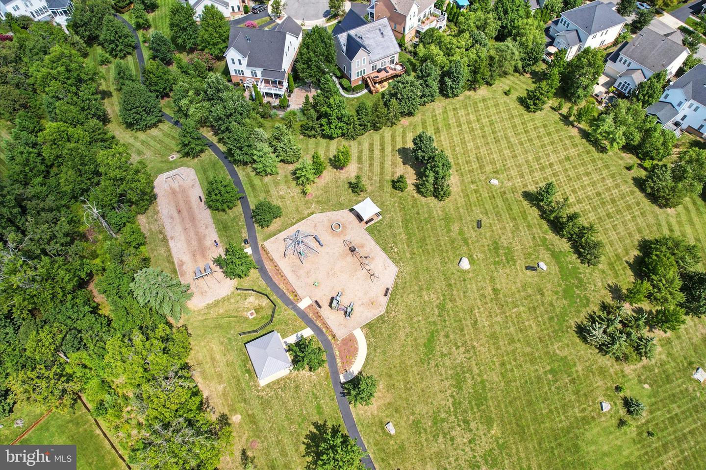43843 KITTIWAKE DR, LEESBURG, Virginia 20176, 5 Bedrooms Bedrooms, 7 Rooms Rooms,4 BathroomsBathrooms,Residential,For sale,43843 KITTIWAKE DR,VALO2105434 MLS # VALO2105434