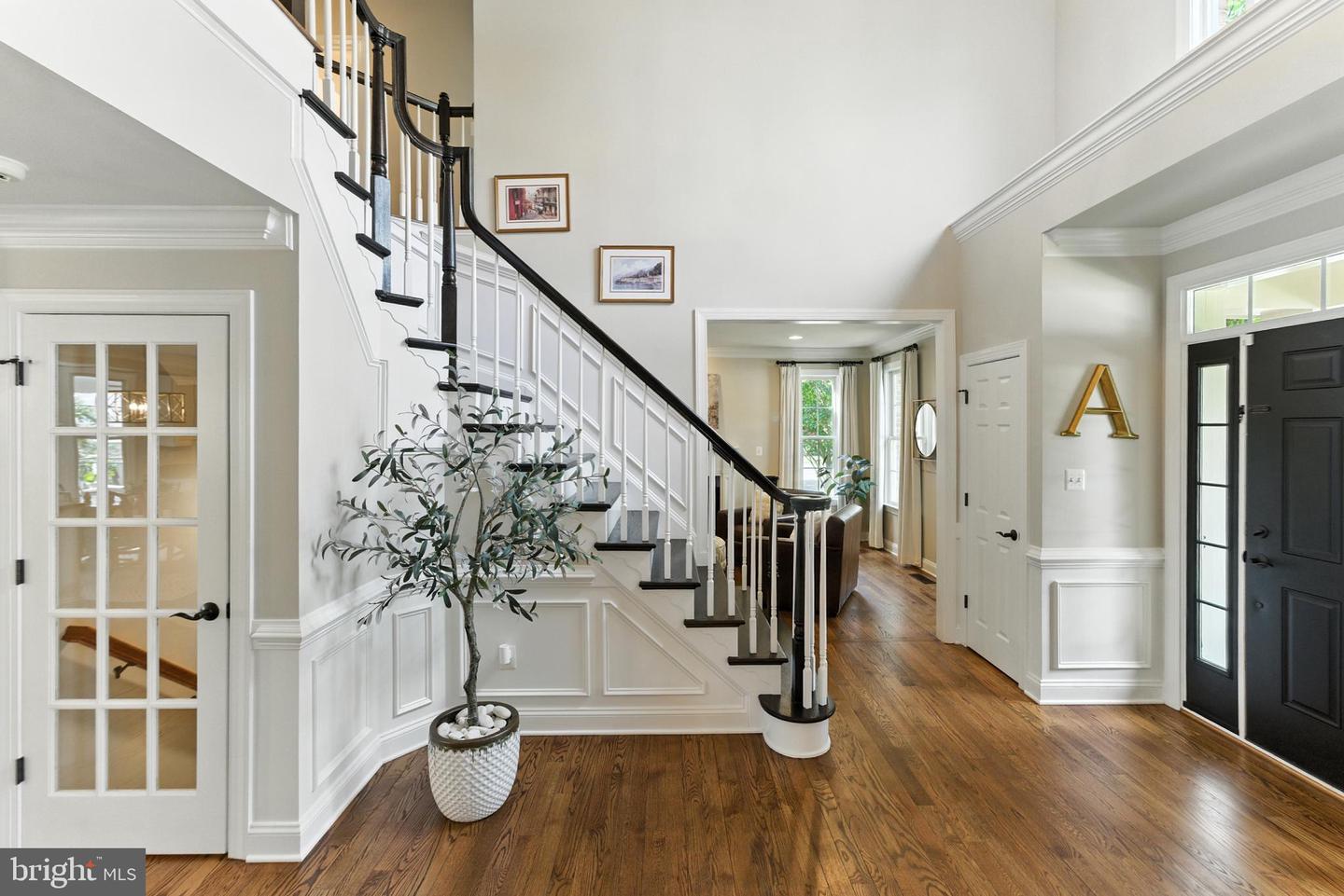 43843 KITTIWAKE DR, LEESBURG, Virginia 20176, 5 Bedrooms Bedrooms, 7 Rooms Rooms,4 BathroomsBathrooms,Residential,For sale,43843 KITTIWAKE DR,VALO2105434 MLS # VALO2105434