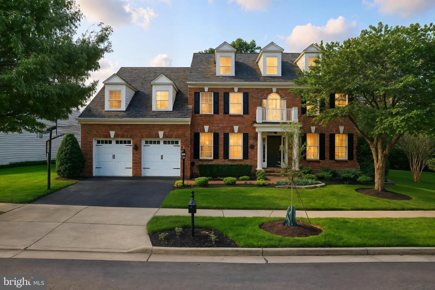 43843 KITTIWAKE DR, LEESBURG, Virginia 20176, 5 Bedrooms Bedrooms, 7 Rooms Rooms,4 BathroomsBathrooms,Residential,For sale,43843 KITTIWAKE DR,VALO2105434 MLS # VALO2105434