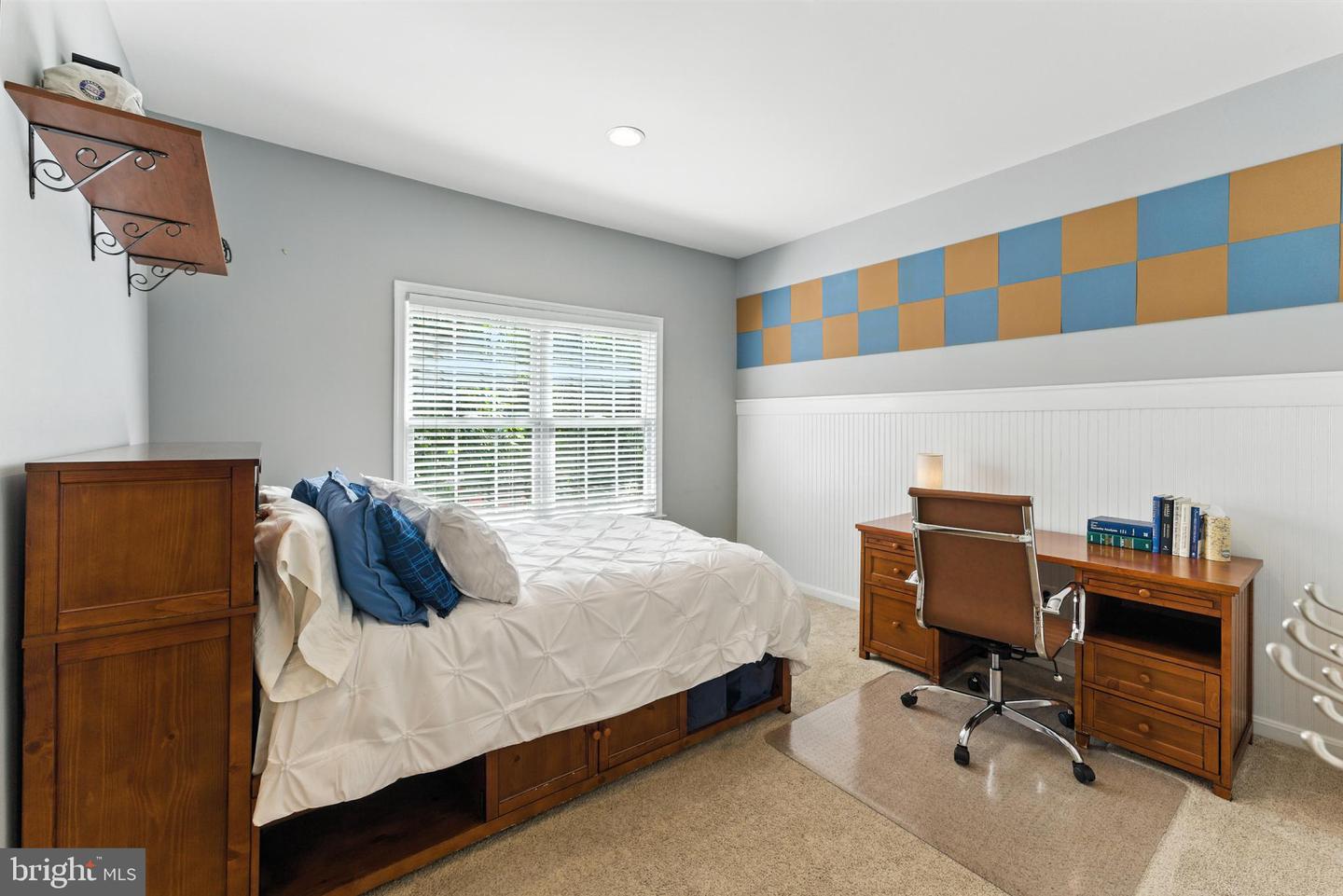43843 KITTIWAKE DR, LEESBURG, Virginia 20176, 5 Bedrooms Bedrooms, 7 Rooms Rooms,4 BathroomsBathrooms,Residential,For sale,43843 KITTIWAKE DR,VALO2105434 MLS # VALO2105434