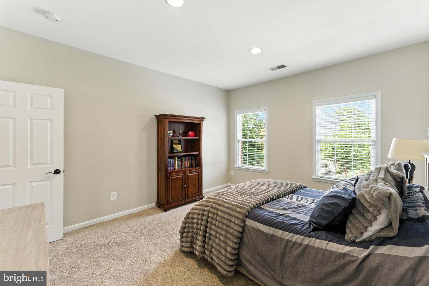 43843 KITTIWAKE DR, LEESBURG, Virginia 20176, 5 Bedrooms Bedrooms, 7 Rooms Rooms,4 BathroomsBathrooms,Residential,For sale,43843 KITTIWAKE DR,VALO2105434 MLS # VALO2105434