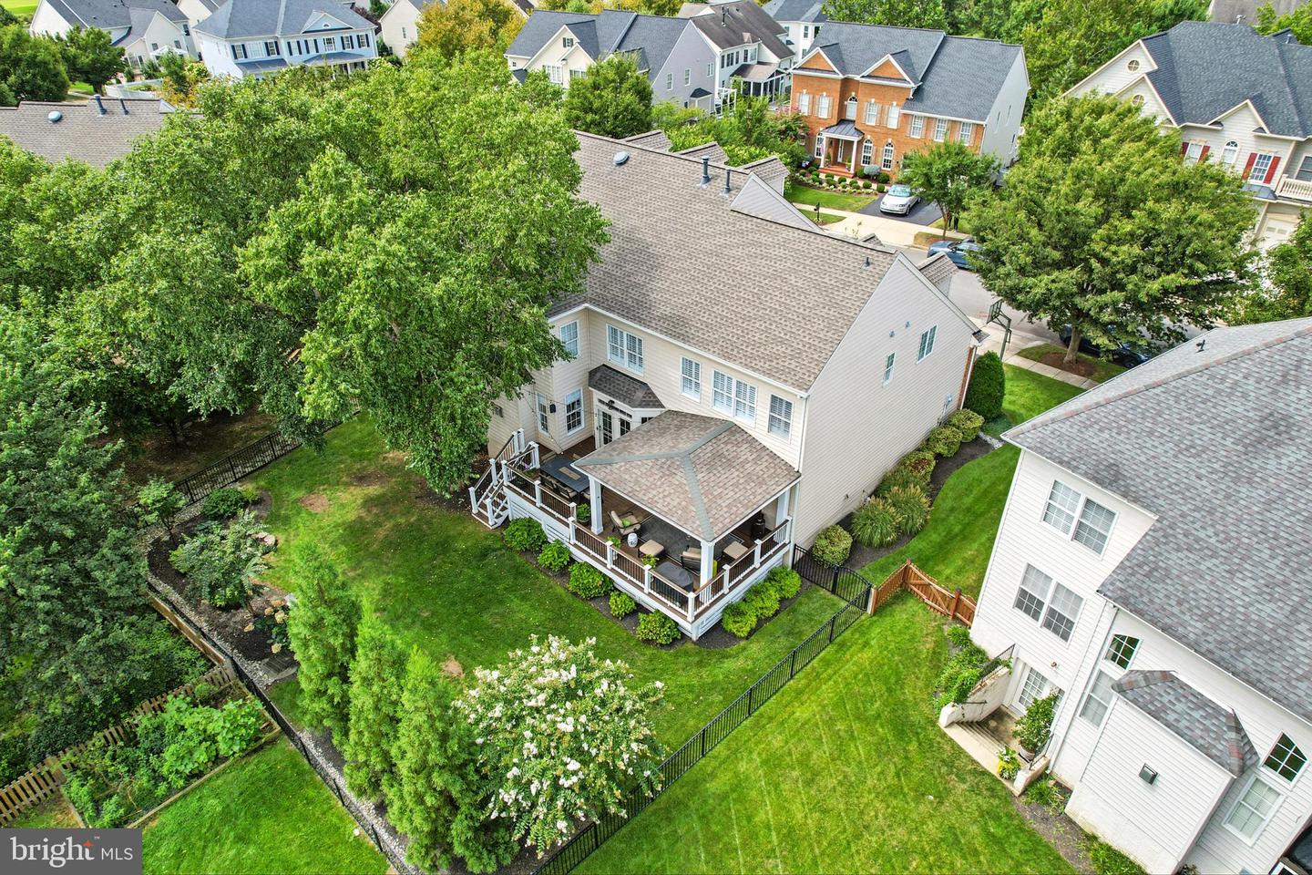 43843 KITTIWAKE DR, LEESBURG, Virginia 20176, 5 Bedrooms Bedrooms, 7 Rooms Rooms,4 BathroomsBathrooms,Residential,For sale,43843 KITTIWAKE DR,VALO2105434 MLS # VALO2105434