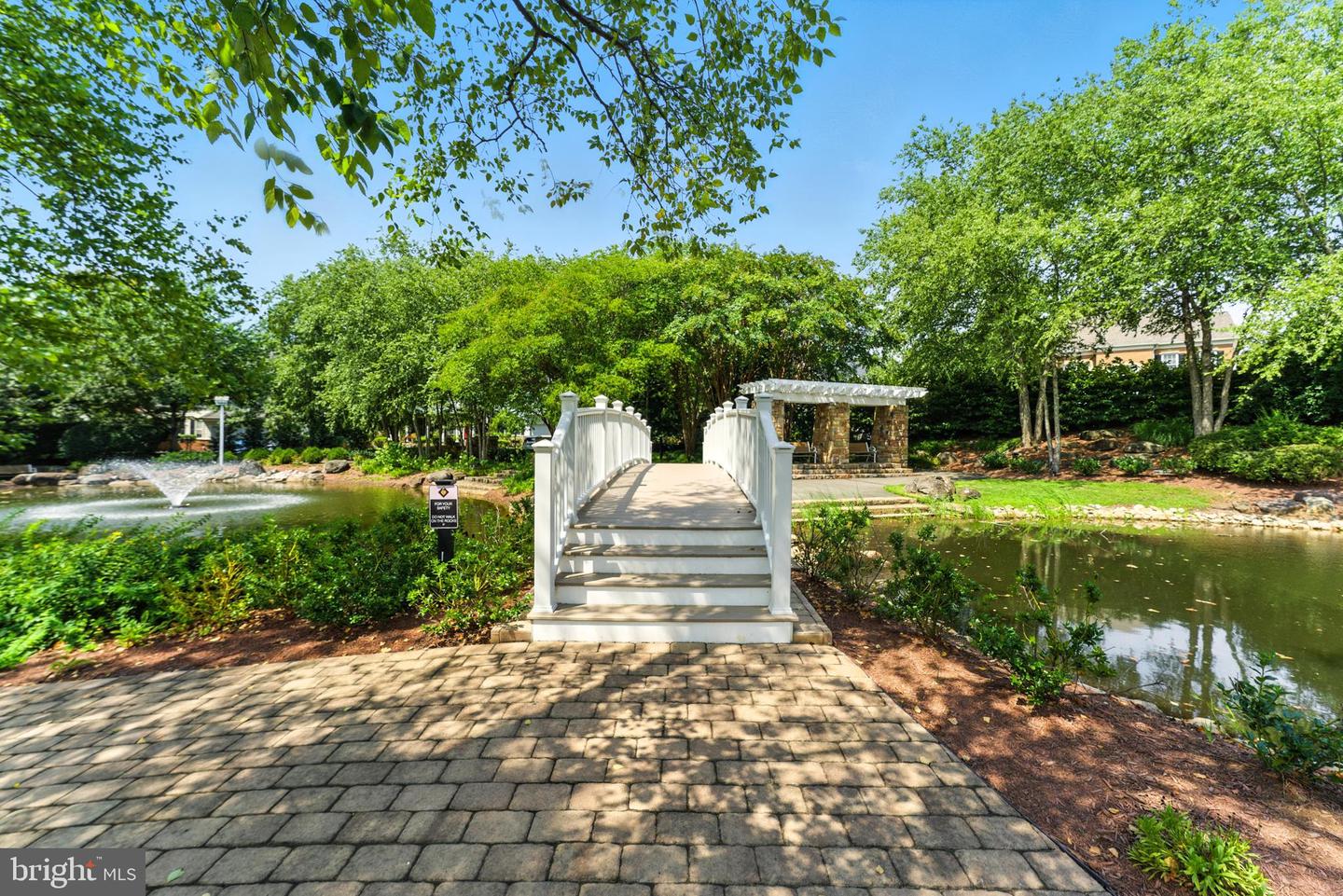 43843 KITTIWAKE DR, LEESBURG, Virginia 20176, 5 Bedrooms Bedrooms, 7 Rooms Rooms,4 BathroomsBathrooms,Residential,For sale,43843 KITTIWAKE DR,VALO2105434 MLS # VALO2105434