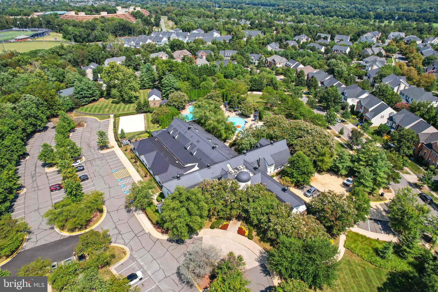 43843 KITTIWAKE DR, LEESBURG, Virginia 20176, 5 Bedrooms Bedrooms, 7 Rooms Rooms,4 BathroomsBathrooms,Residential,For sale,43843 KITTIWAKE DR,VALO2105434 MLS # VALO2105434