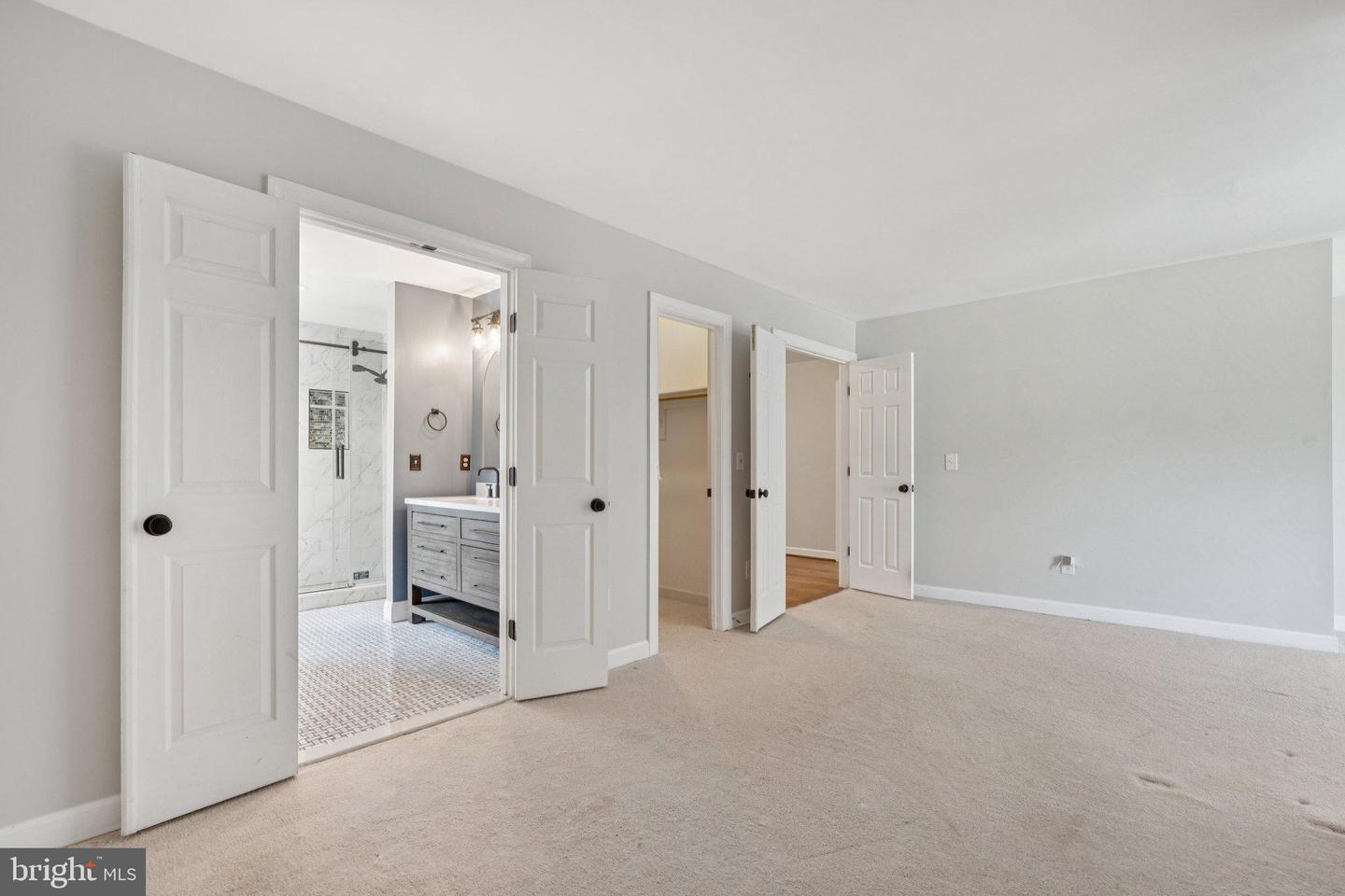 43949 BRUCETON MILLS CIR, ASHBURN, Virginia 20147, 4 Bedrooms Bedrooms, 16 Rooms Rooms,3 BathroomsBathrooms,Residential,For sale,43949 BRUCETON MILLS CIR,VALO2105446 MLS # VALO2105446