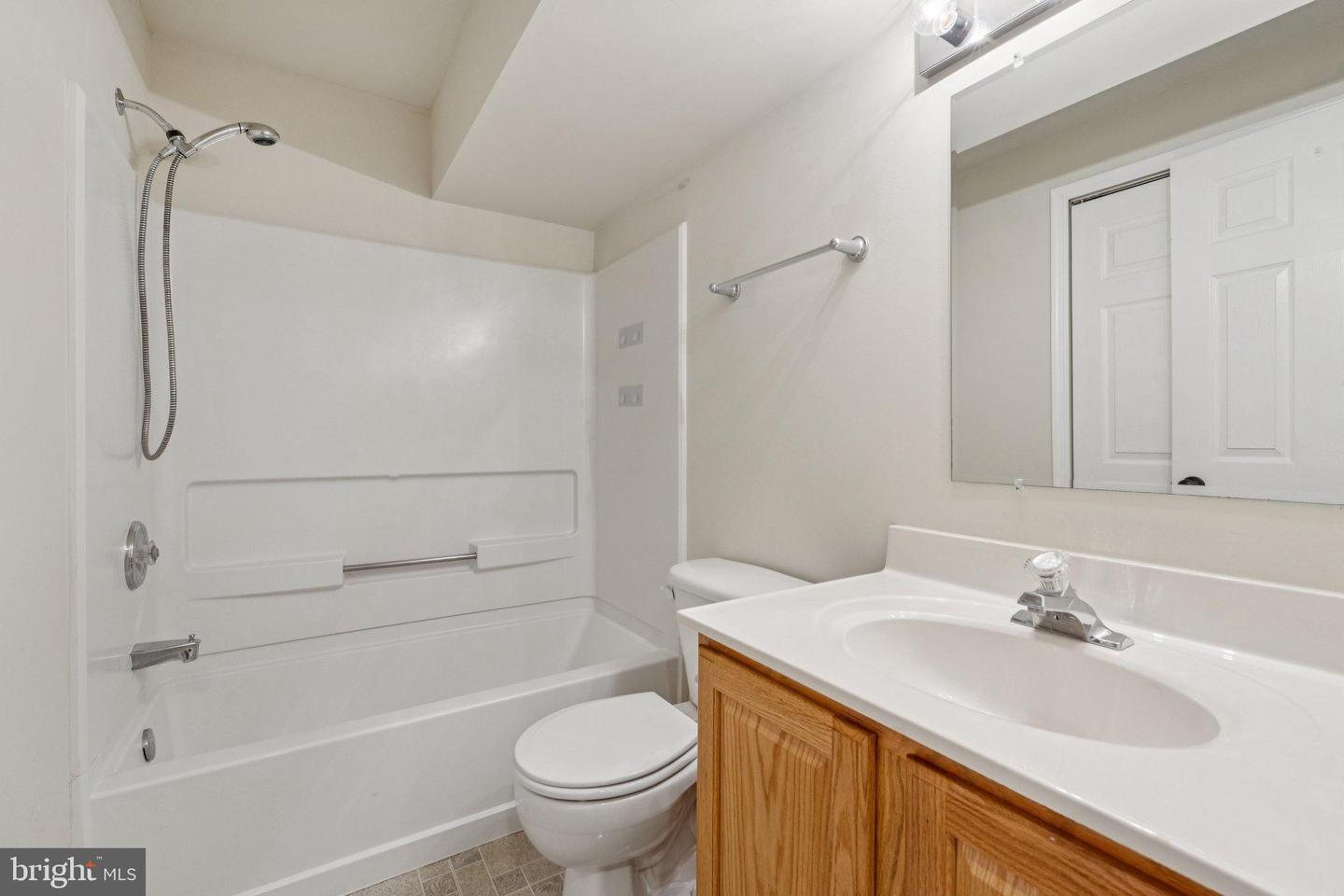43949 BRUCETON MILLS CIR, ASHBURN, Virginia 20147, 4 Bedrooms Bedrooms, 16 Rooms Rooms,3 BathroomsBathrooms,Residential,For sale,43949 BRUCETON MILLS CIR,VALO2105446 MLS # VALO2105446