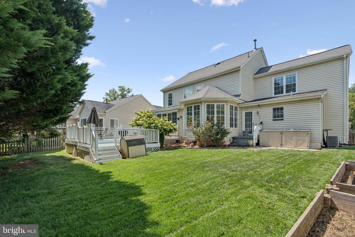 43949 BRUCETON MILLS CIR, ASHBURN, Virginia 20147, 4 Bedrooms Bedrooms, 16 Rooms Rooms,3 BathroomsBathrooms,Residential,For sale,43949 BRUCETON MILLS CIR,VALO2105446 MLS # VALO2105446