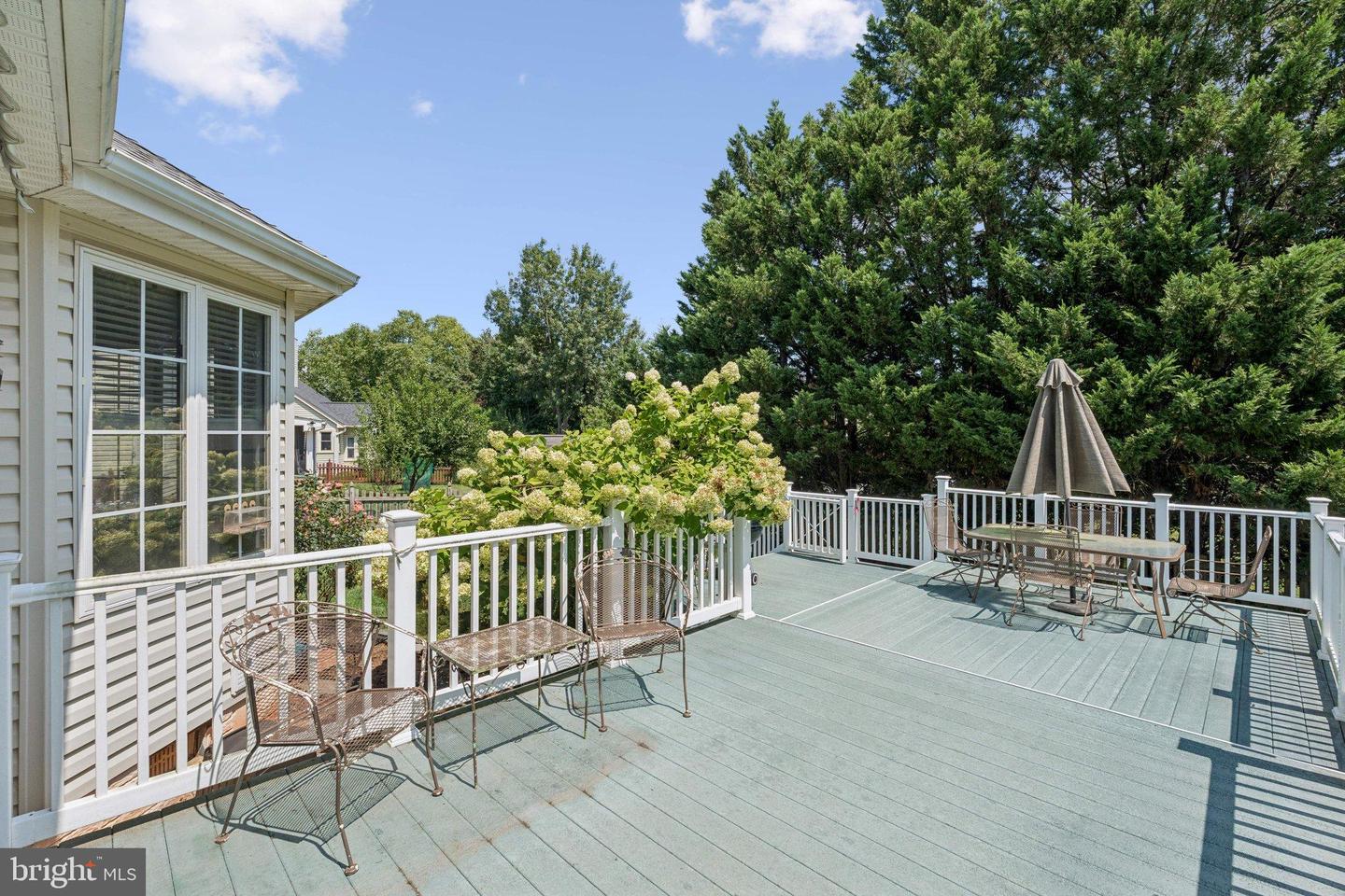 43949 BRUCETON MILLS CIR, ASHBURN, Virginia 20147, 4 Bedrooms Bedrooms, 16 Rooms Rooms,3 BathroomsBathrooms,Residential,For sale,43949 BRUCETON MILLS CIR,VALO2105446 MLS # VALO2105446