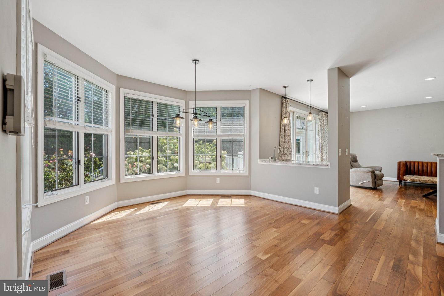 43949 BRUCETON MILLS CIR, ASHBURN, Virginia 20147, 4 Bedrooms Bedrooms, 16 Rooms Rooms,3 BathroomsBathrooms,Residential,For sale,43949 BRUCETON MILLS CIR,VALO2105446 MLS # VALO2105446
