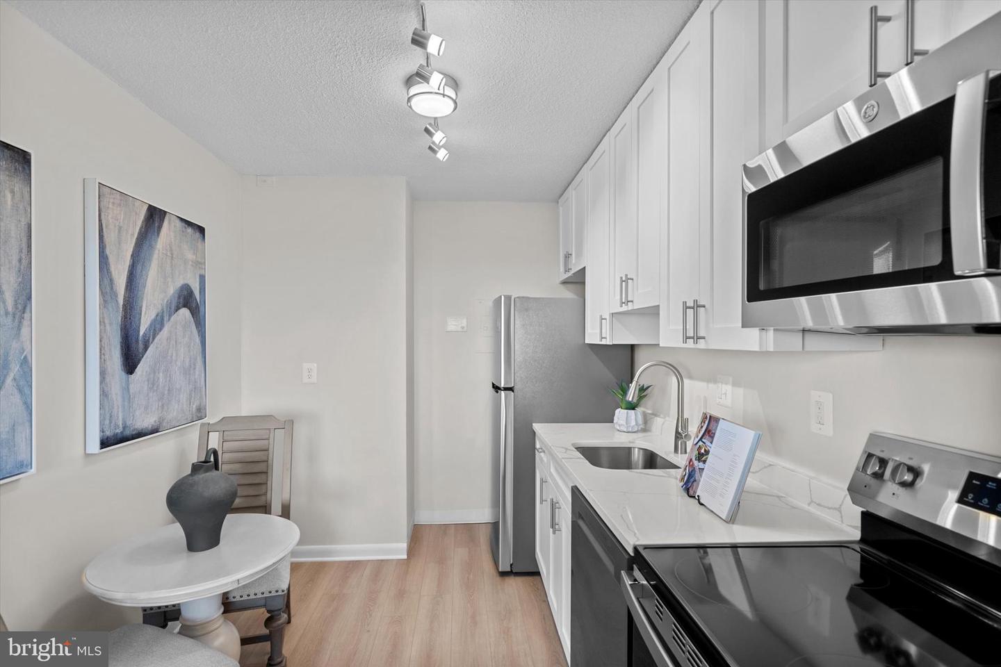 2059 HUNTINGTON AVE #1414, ALEXANDRIA, Virginia 22303, 2 Bedrooms Bedrooms, ,2 BathroomsBathrooms,Residential,For sale,2059 HUNTINGTON AVE #1414,VAFX2263802 MLS # VAFX2263802