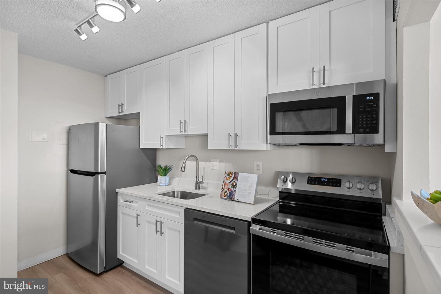 2059 HUNTINGTON AVE #1414, ALEXANDRIA, Virginia 22303, 2 Bedrooms Bedrooms, ,2 BathroomsBathrooms,Residential,For sale,2059 HUNTINGTON AVE #1414,VAFX2263802 MLS # VAFX2263802