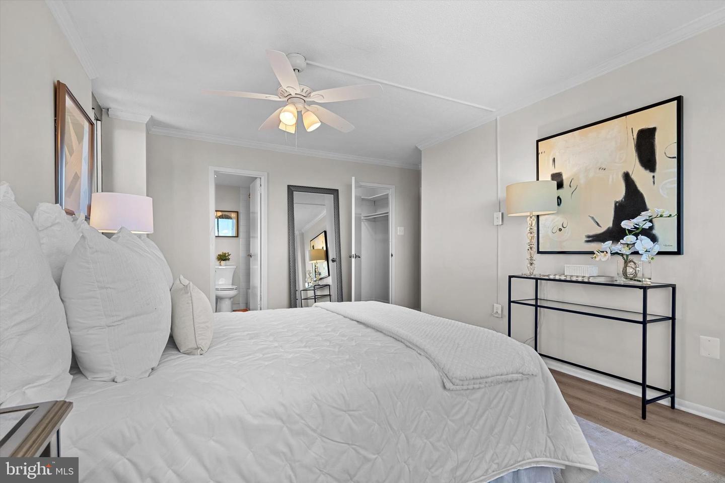 2059 HUNTINGTON AVE #1414, ALEXANDRIA, Virginia 22303, 2 Bedrooms Bedrooms, ,2 BathroomsBathrooms,Residential,For sale,2059 HUNTINGTON AVE #1414,VAFX2263802 MLS # VAFX2263802