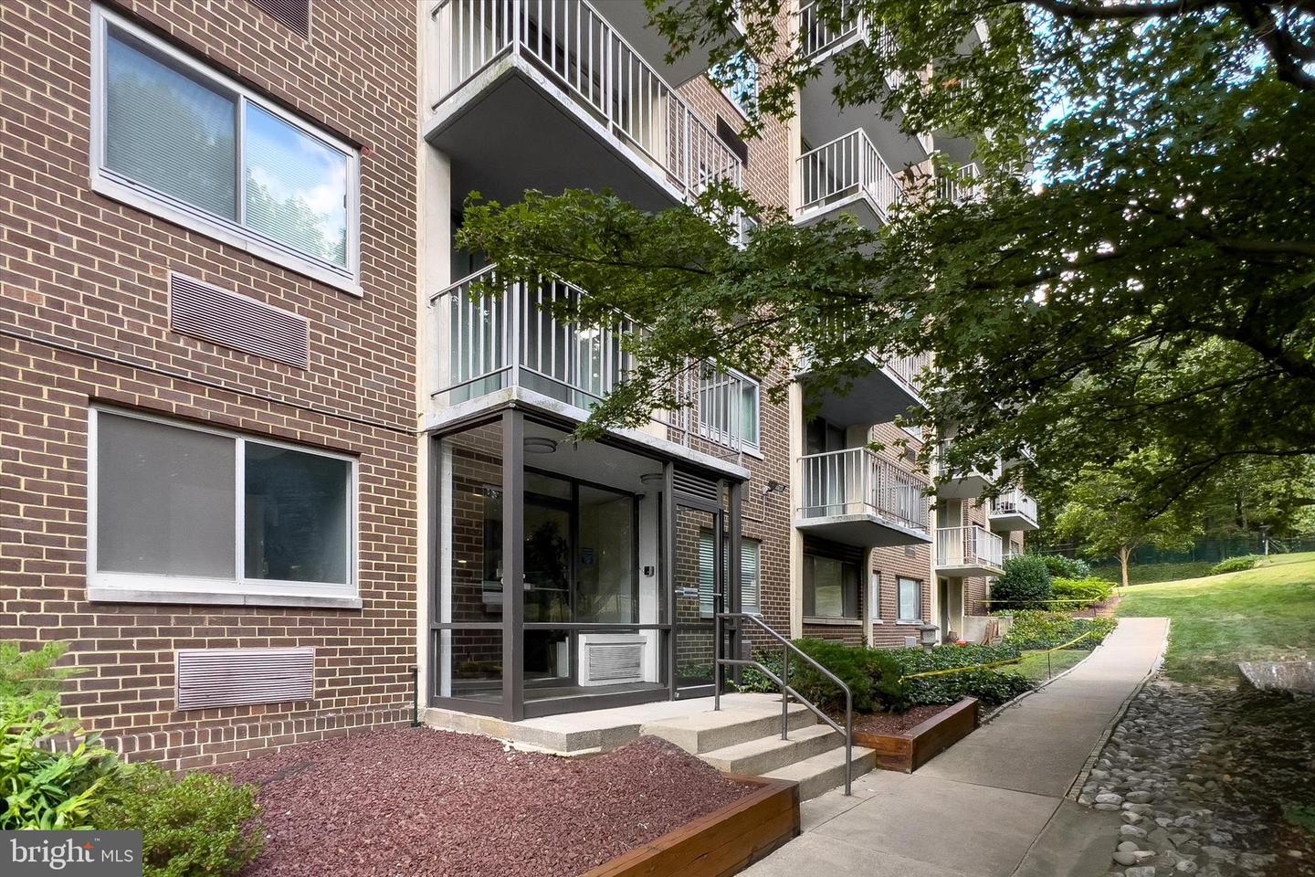 2059 HUNTINGTON AVE #1414, ALEXANDRIA, Virginia 22303, 2 Bedrooms Bedrooms, ,2 BathroomsBathrooms,Residential,For sale,2059 HUNTINGTON AVE #1414,VAFX2263802 MLS # VAFX2263802