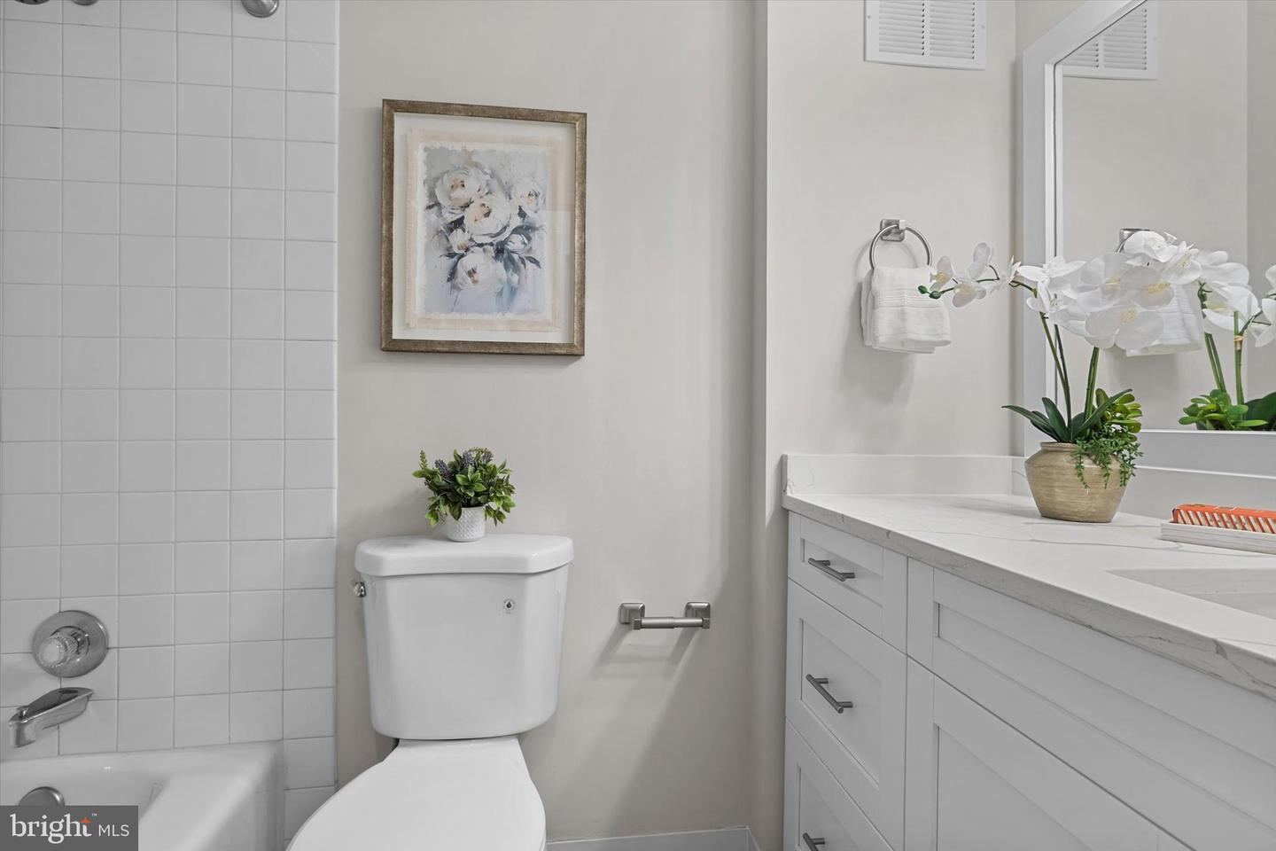 2059 HUNTINGTON AVE #1414, ALEXANDRIA, Virginia 22303, 2 Bedrooms Bedrooms, ,2 BathroomsBathrooms,Residential,For sale,2059 HUNTINGTON AVE #1414,VAFX2263802 MLS # VAFX2263802