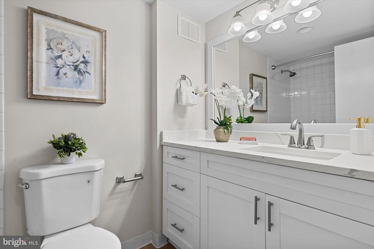 2059 HUNTINGTON AVE #1414, ALEXANDRIA, Virginia 22303, 2 Bedrooms Bedrooms, ,2 BathroomsBathrooms,Residential,For sale,2059 HUNTINGTON AVE #1414,VAFX2263802 MLS # VAFX2263802