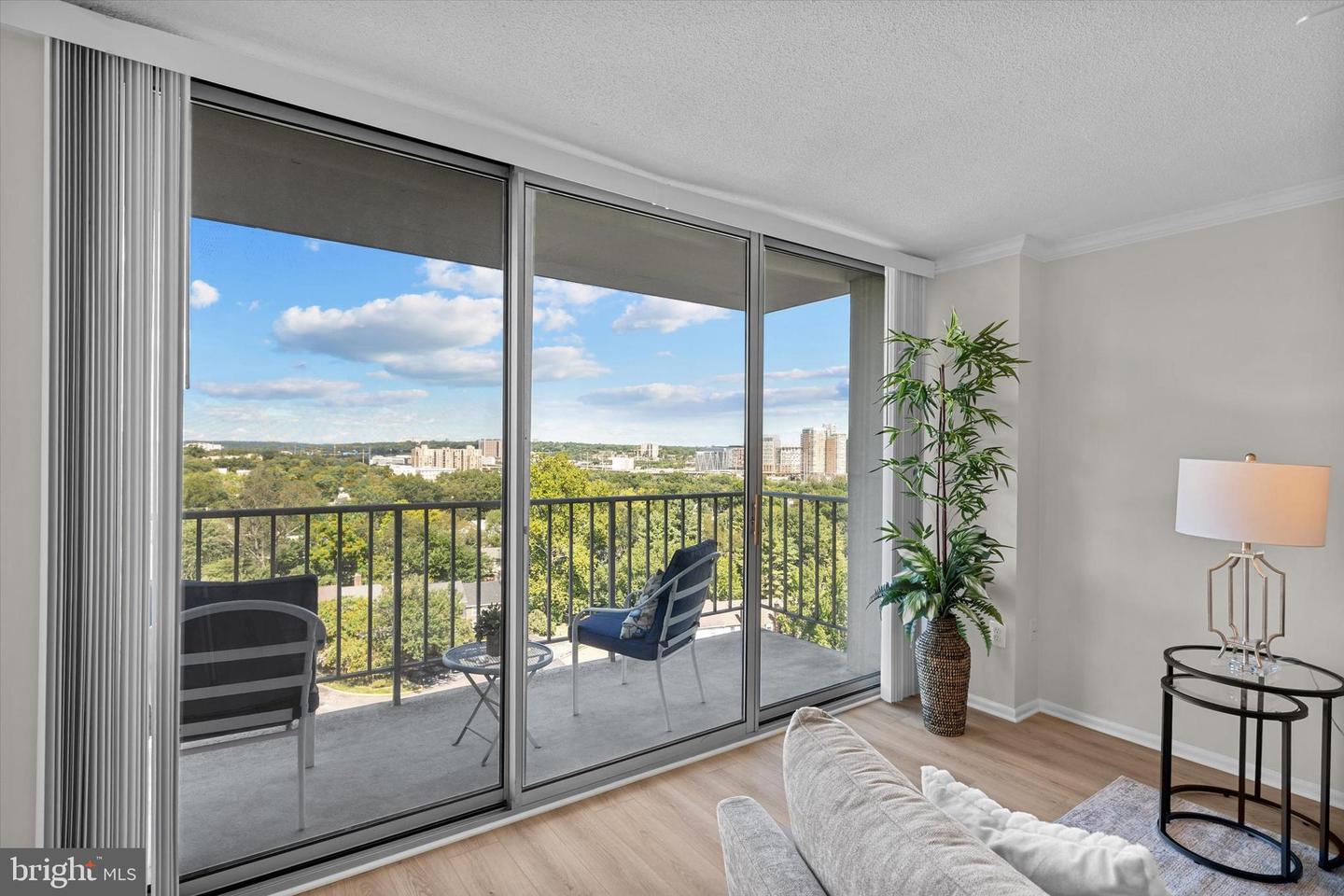 2059 HUNTINGTON AVE #1414, ALEXANDRIA, Virginia 22303, 2 Bedrooms Bedrooms, ,2 BathroomsBathrooms,Residential,For sale,2059 HUNTINGTON AVE #1414,VAFX2263802 MLS # VAFX2263802