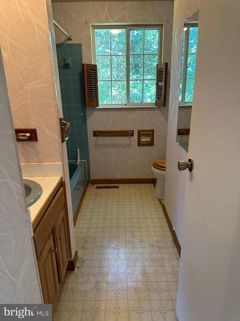 5061 GALLAGER DRIVE, FREDERICKSBURG, Virginia 22407, 3 Bedrooms Bedrooms, ,2 BathroomsBathrooms,Residential,For sale,5061 GALLAGER DRIVE,VASP2035856 MLS # VASP2035856