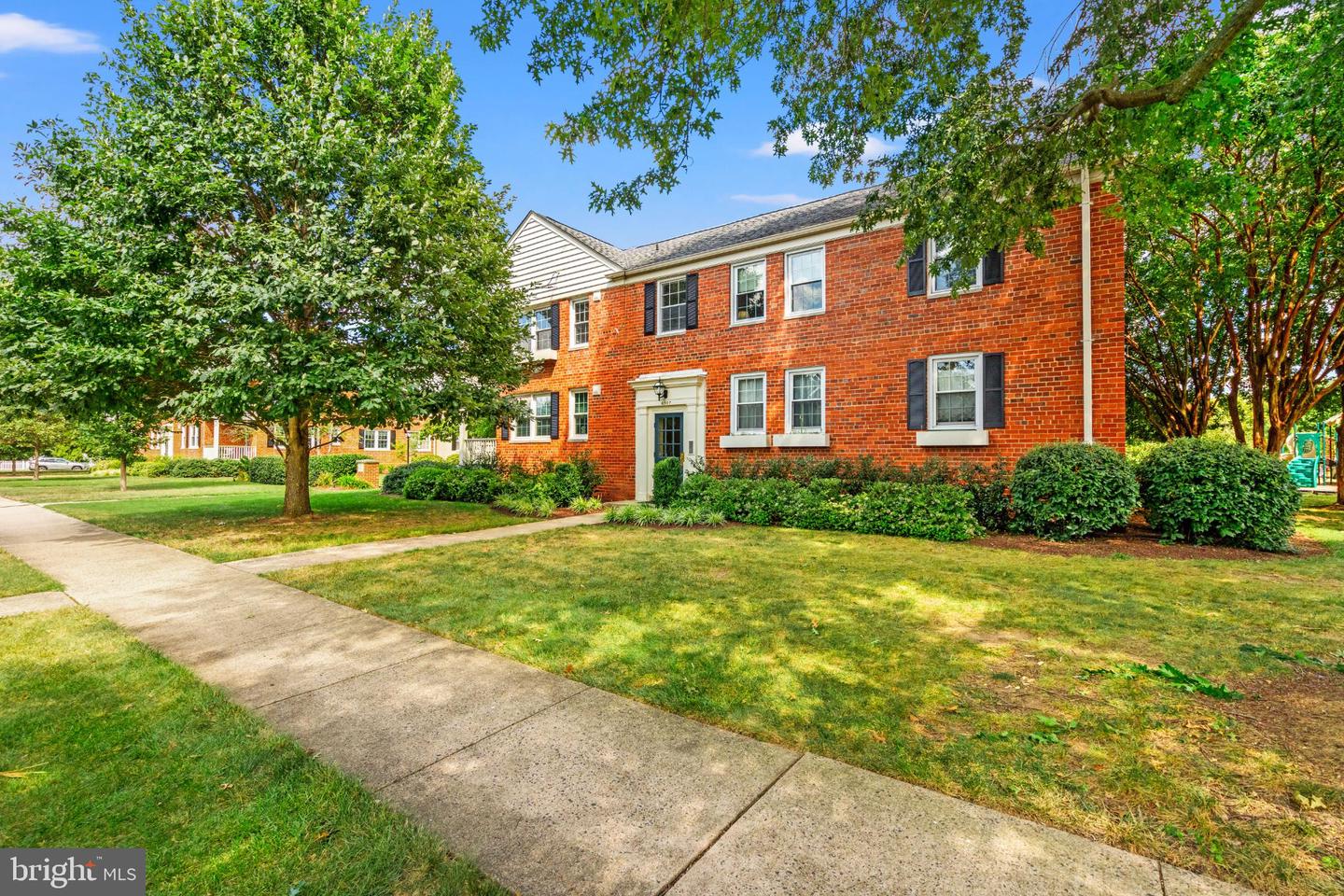 6507 10TH ST #B1, ALEXANDRIA, Virginia 22307, 2 Bedrooms Bedrooms, 8 Rooms Rooms,1 BathroomBathrooms,Residential,For sale,6507 10TH ST #B1,VAFX2263898 MLS # VAFX2263898