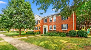 6507 10TH ST #B1, ALEXANDRIA, Virginia 22307, 2 Bedrooms Bedrooms, 8 Rooms Rooms,1 BathroomBathrooms,Residential,For sale,6507 10TH ST #B1,VAFX2263898 MLS # VAFX2263898