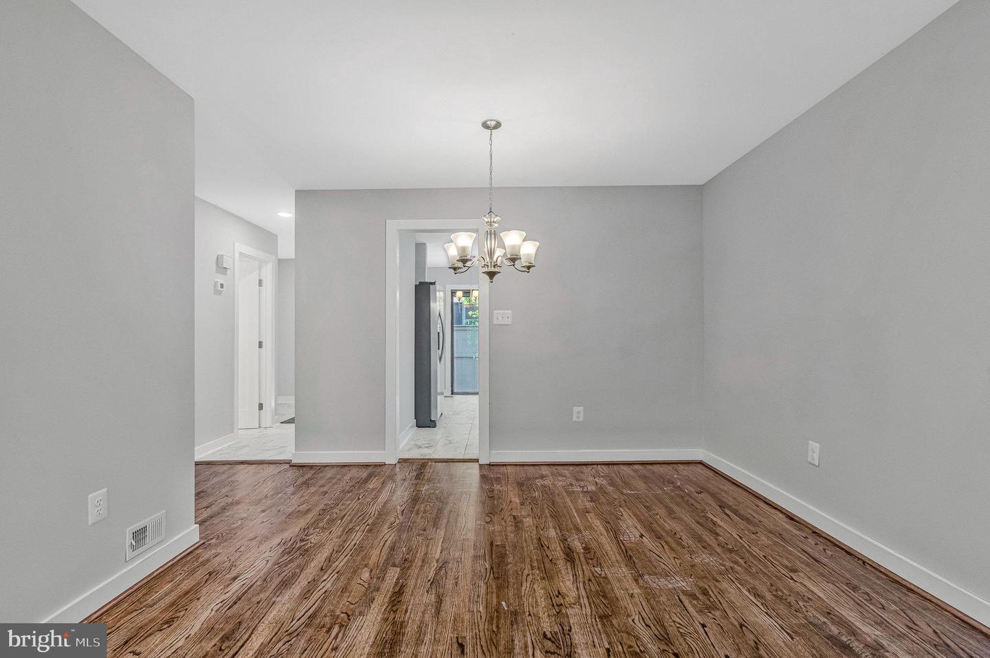 2037 WETHERSFIELD CT, RESTON, Virginia 20191, 4 Bedrooms Bedrooms, ,3 BathroomsBathrooms,Residential,For sale,2037 WETHERSFIELD CT,VAFX2264012 MLS # VAFX2264012
