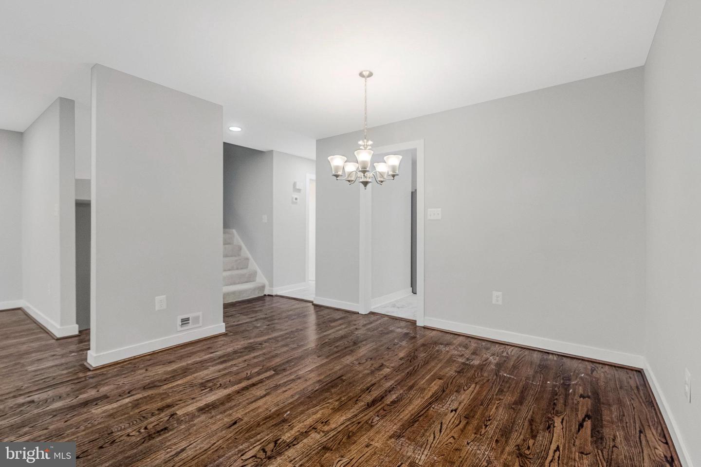 2037 WETHERSFIELD CT, RESTON, Virginia 20191, 4 Bedrooms Bedrooms, ,3 BathroomsBathrooms,Residential,For sale,2037 WETHERSFIELD CT,VAFX2264012 MLS # VAFX2264012
