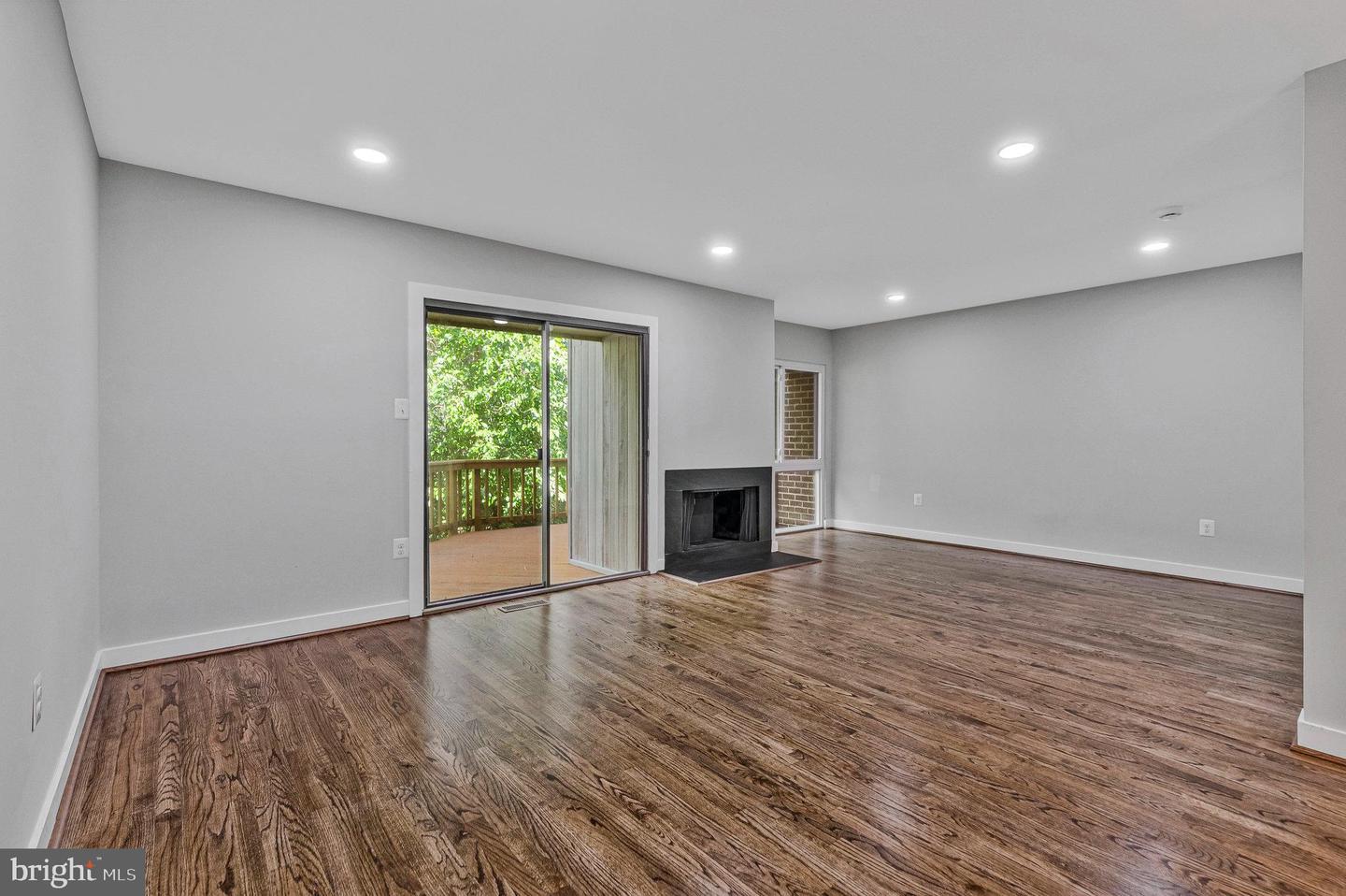 2037 WETHERSFIELD CT, RESTON, Virginia 20191, 4 Bedrooms Bedrooms, ,3 BathroomsBathrooms,Residential,For sale,2037 WETHERSFIELD CT,VAFX2264012 MLS # VAFX2264012