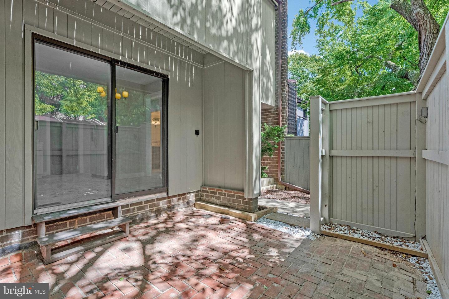 2037 WETHERSFIELD CT, RESTON, Virginia 20191, 4 Bedrooms Bedrooms, ,3 BathroomsBathrooms,Residential,For sale,2037 WETHERSFIELD CT,VAFX2264012 MLS # VAFX2264012