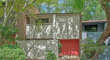 2037 WETHERSFIELD CT, RESTON, Virginia 20191, 4 Bedrooms Bedrooms, ,3 BathroomsBathrooms,Residential,For sale,2037 WETHERSFIELD CT,VAFX2264012 MLS # VAFX2264012