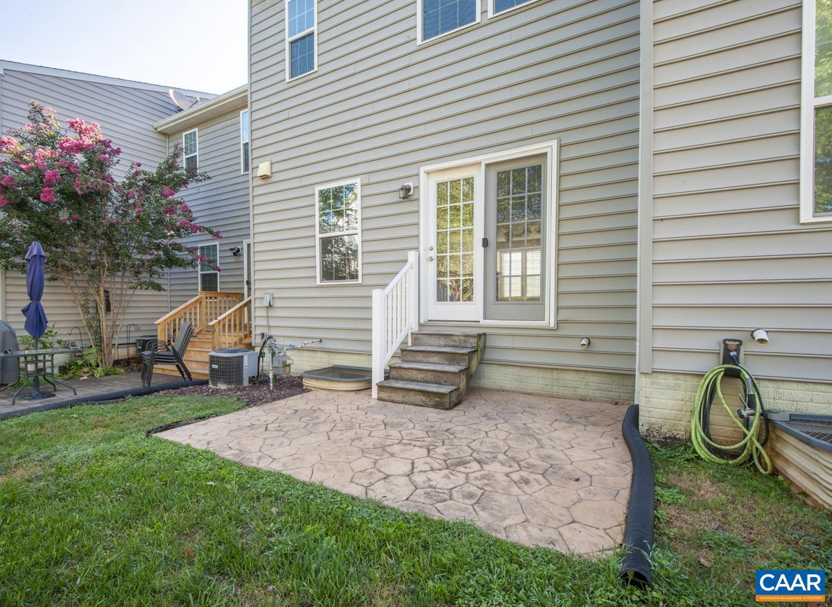 2173 SILK WOOD CT, CHARLOTTESVILLE, Virginia 22911, 3 Bedrooms Bedrooms, ,2 BathroomsBathrooms,Residential,For sale,2173 SILK WOOD CT,668383 MLS # 668383