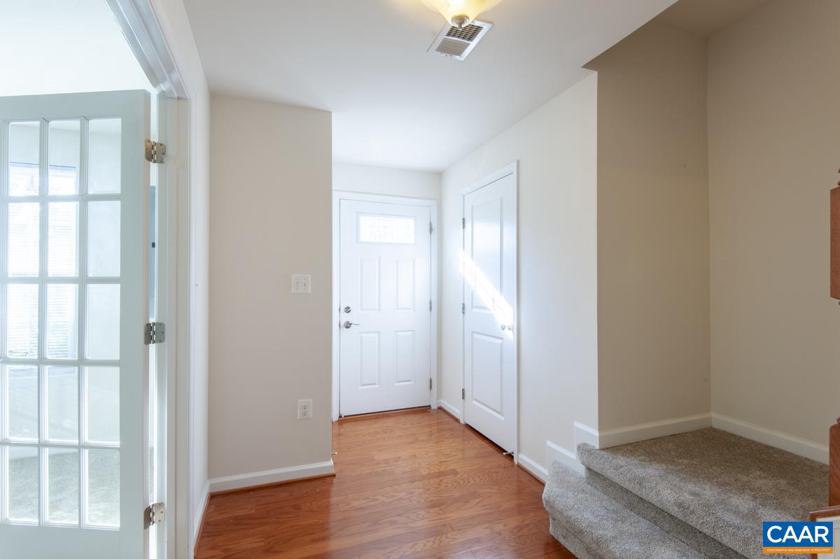 2173 SILK WOOD CT, CHARLOTTESVILLE, Virginia 22911, 3 Bedrooms Bedrooms, ,2 BathroomsBathrooms,Residential,For sale,2173 SILK WOOD CT,668383 MLS # 668383