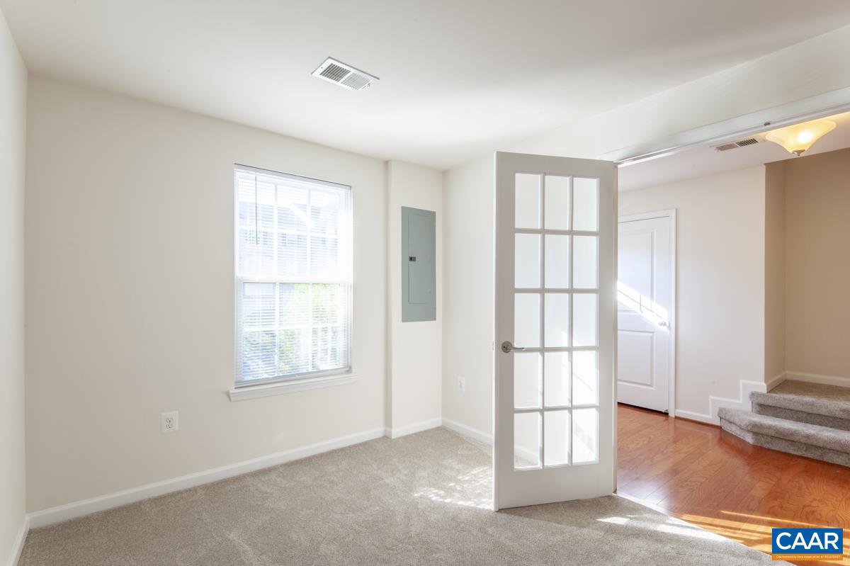 2173 SILK WOOD CT, CHARLOTTESVILLE, Virginia 22911, 3 Bedrooms Bedrooms, ,2 BathroomsBathrooms,Residential,For sale,2173 SILK WOOD CT,668383 MLS # 668383