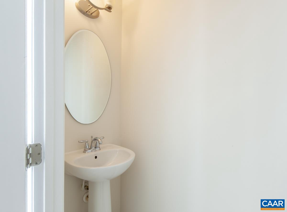 2173 SILK WOOD CT, CHARLOTTESVILLE, Virginia 22911, 3 Bedrooms Bedrooms, ,2 BathroomsBathrooms,Residential,For sale,2173 SILK WOOD CT,668383 MLS # 668383