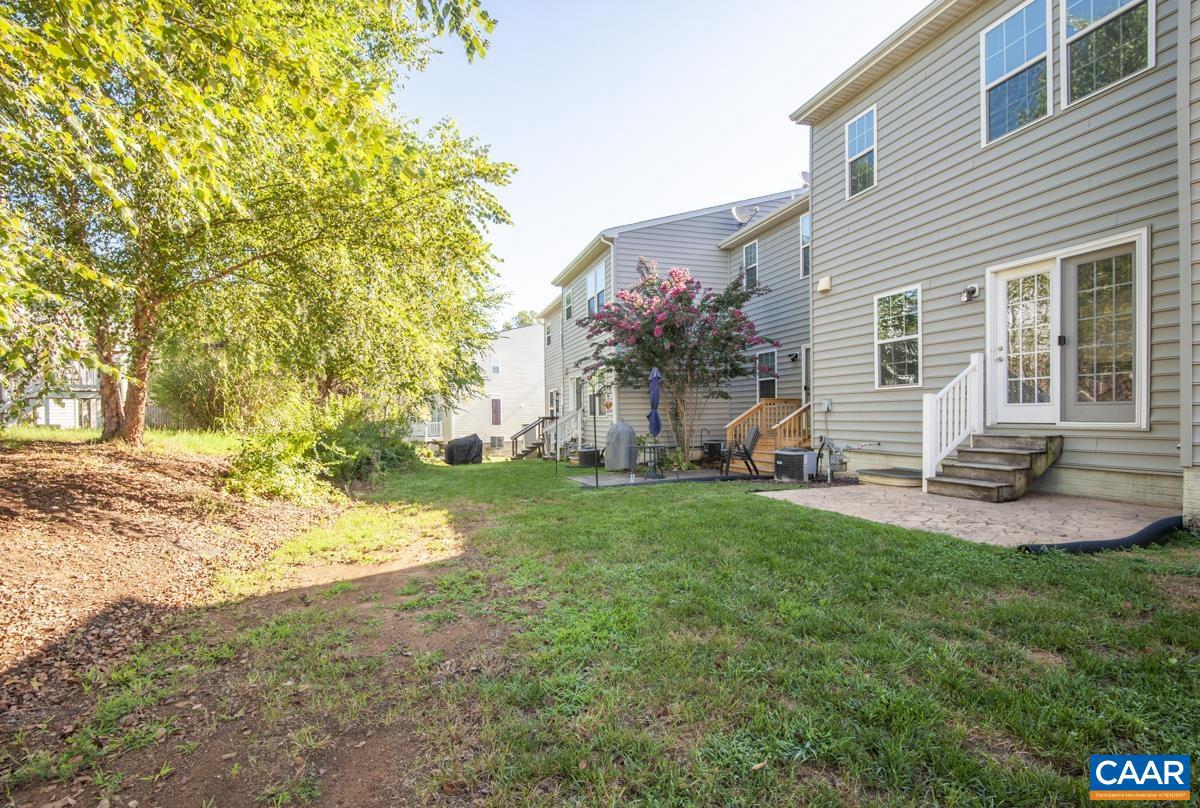 2173 SILK WOOD CT, CHARLOTTESVILLE, Virginia 22911, 3 Bedrooms Bedrooms, ,2 BathroomsBathrooms,Residential,For sale,2173 SILK WOOD CT,668383 MLS # 668383